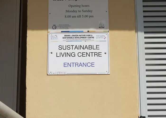 بيت شباب Xrobb L Ghagin