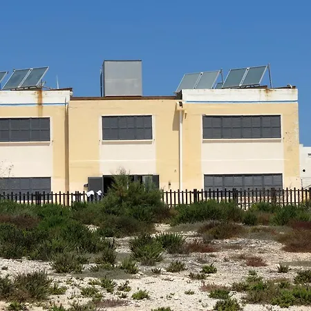 Xrobb L Ghagin Хостел Марсашлокк