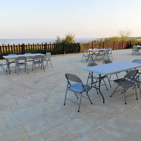 Xrobb L Ghagin Хостел *