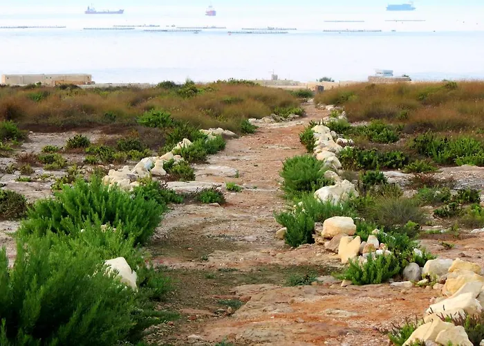 Xrobb L Ghagin Hostel Marsaxlokk