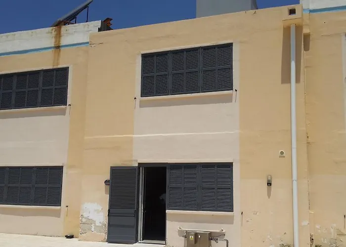 Xrobb L Ghagin Hostel *